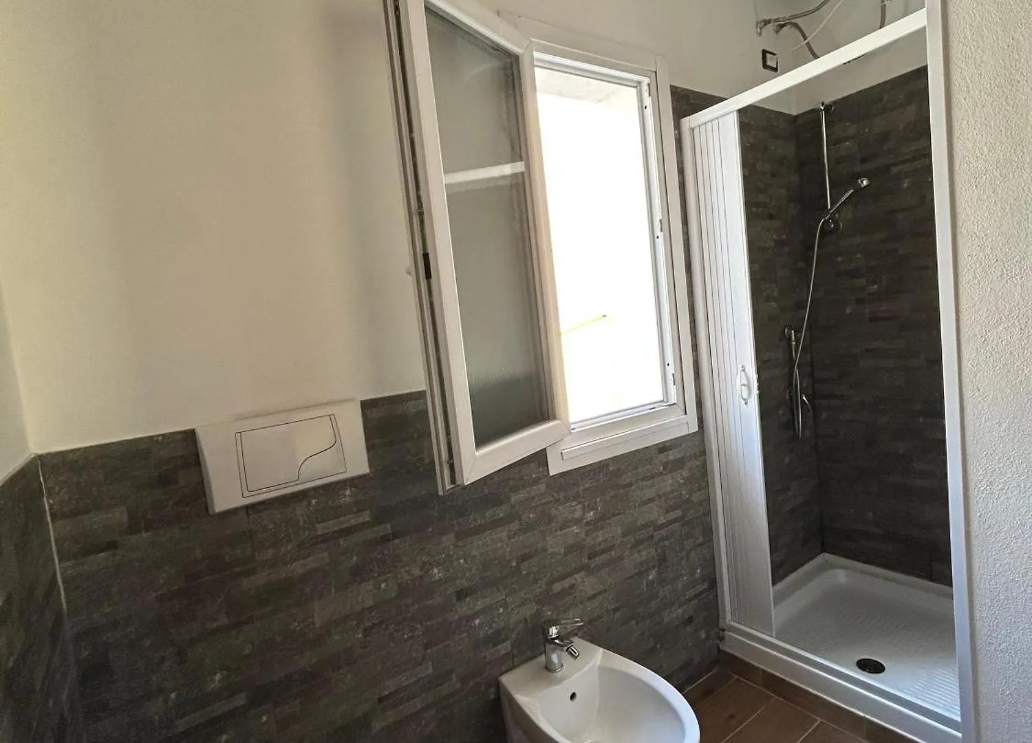 Appartamento Con Terrazzo Privato E Netflix Cagliari Italy