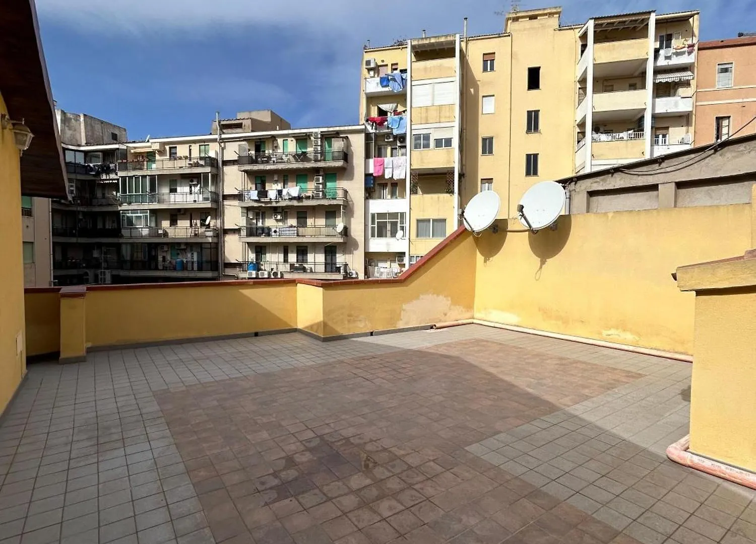 Appartamento Con Terrazzo Privato E Netflix Cagliari Apartment