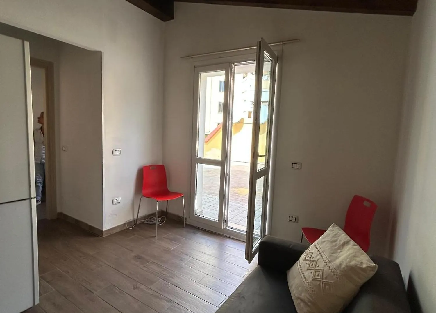 Appartamento Con Terrazzo Privato E Netflix Cagliari 0*,  Italy