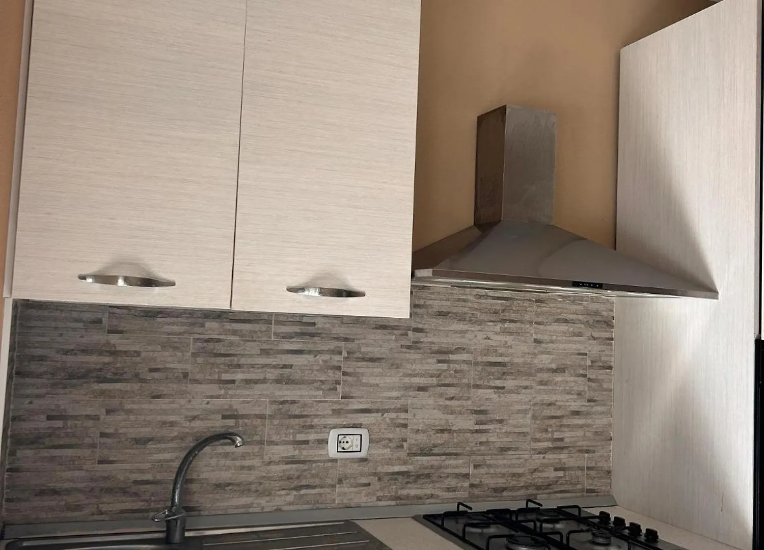 Apartment Appartamento Con Terrazzo Privato E Netflix Cagliari Italy